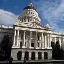 California DFS Bill Faces Challenge in 2016